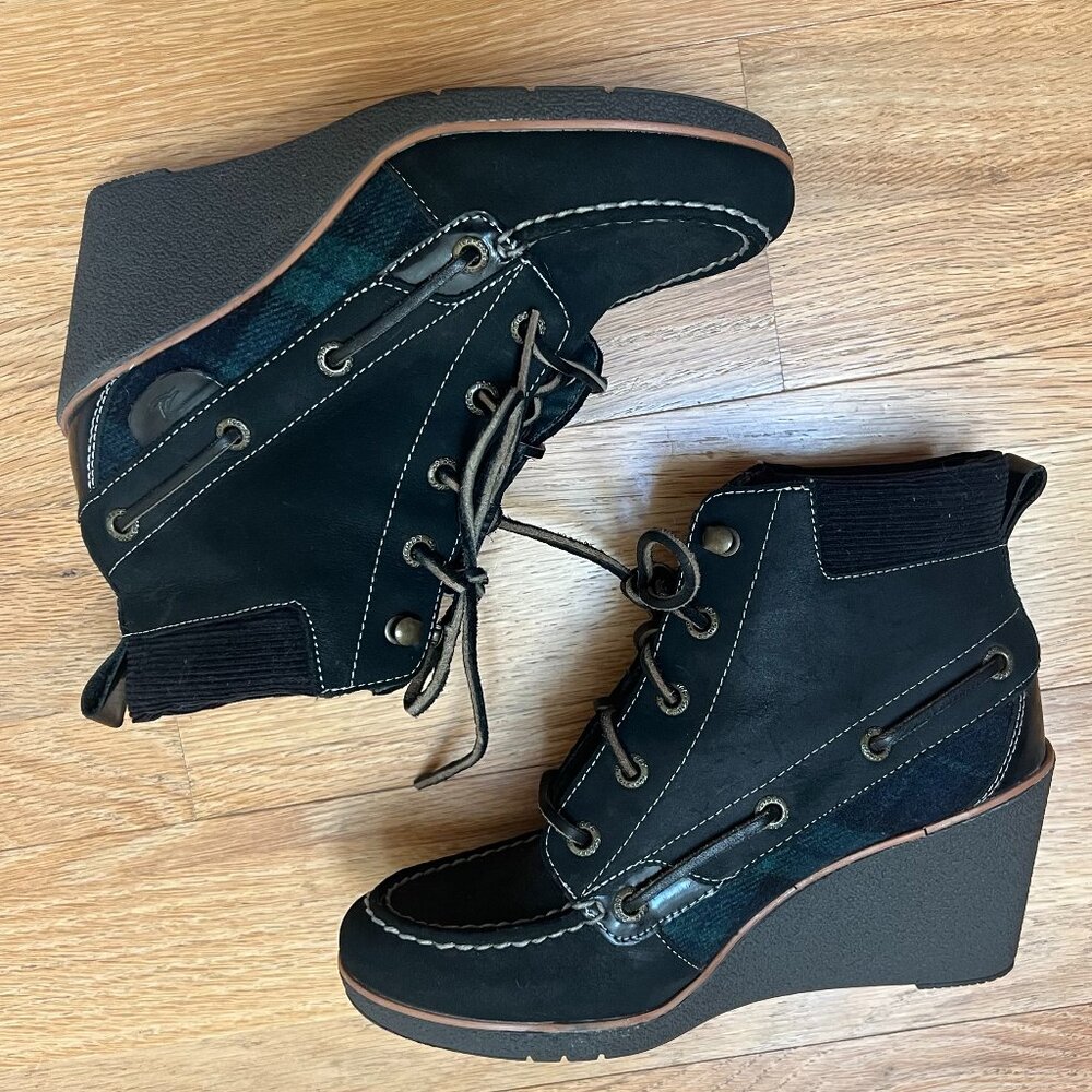 Sperry's Wedge Ankle Boots Shoes Green Plaid Sz 6 LIKE NEW